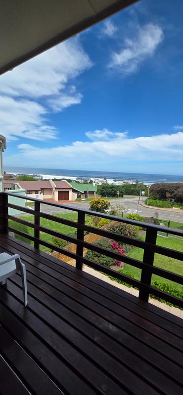 5 Bedroom Property for Sale in Glentana Western Cape